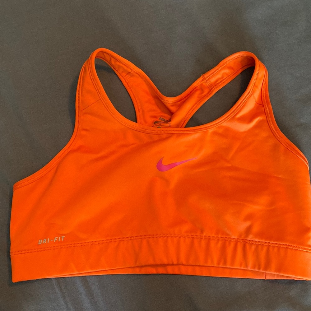 Ladies L Nike Sports Bra